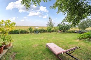 Photo 16- click for photo gallery